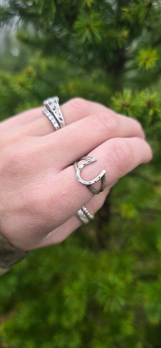 Horseshoe Ring